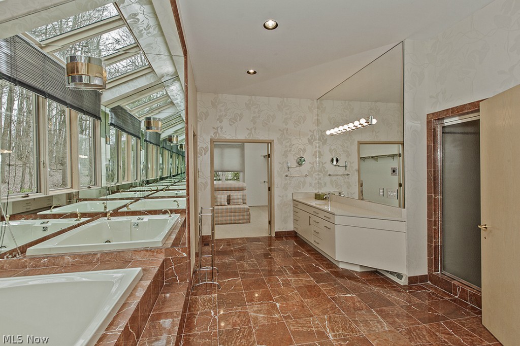 River Mountain Estates - Residential