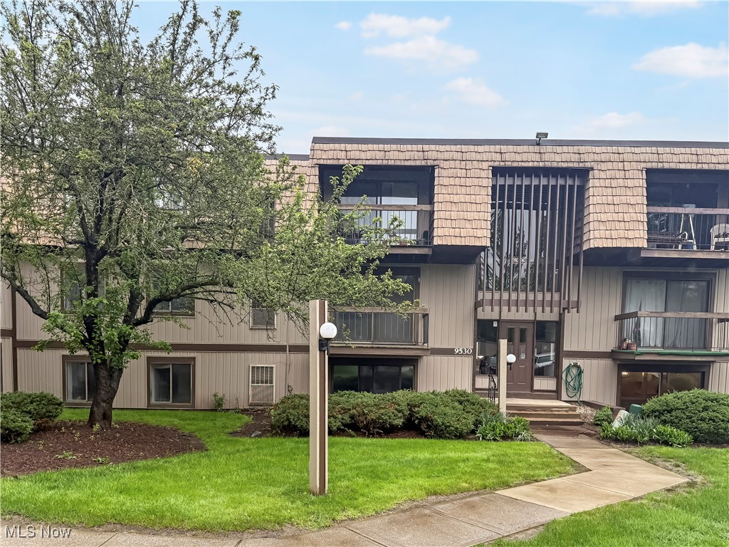 9530 Cove Drive #C-26, North Royalton, Ohio image 1