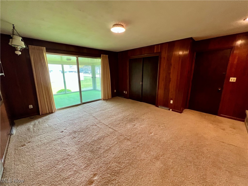 2745 W Skyline Drive, Lorain, Ohio image 10