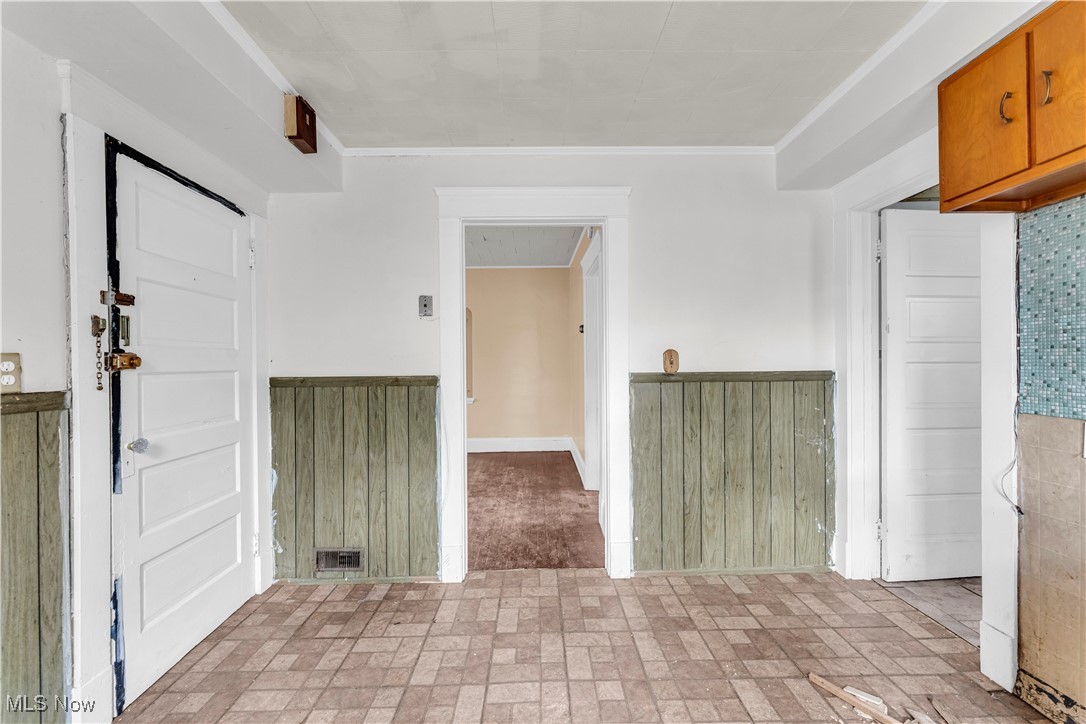 Walworth Realty Co - Residential Income