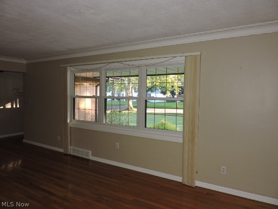 Belmont Realty Co 02 - Residential