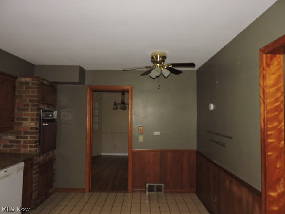 Belmont Realty Co 02 - Residential