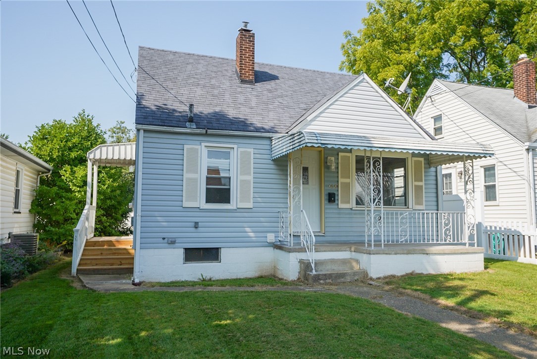 Cozy & efficient! If you're looking for a nice starter home or just a smaller home in general that is easy upkeep, here's your baby. This little bungalow offers 3 bedrooms, 1 bathroom, a 1 car garage, new flooring throughout, fresh paint & is just cute as a button. Come check her out & make your offer today!