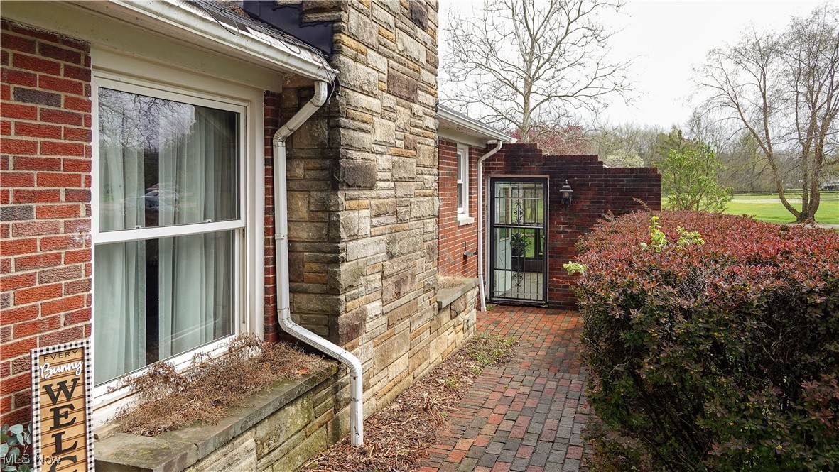 1099 E Garfield Road, Aurora, Ohio image 28