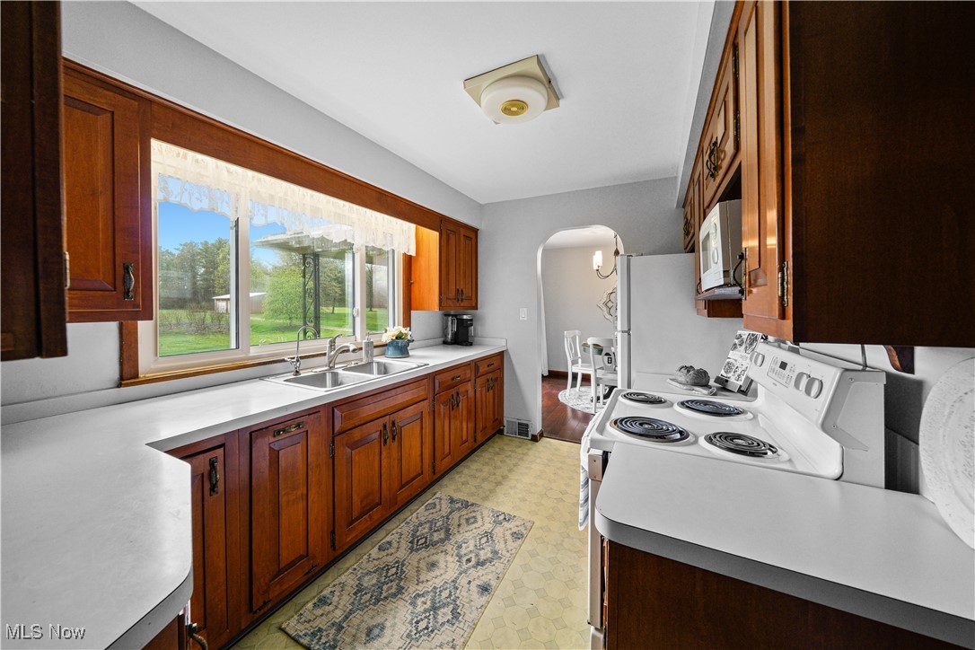 1099 E Garfield Road, Aurora, Ohio image 12