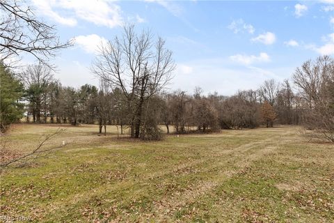 Tiny photo for 70828 Crescent Road, St Clairsville, OH 43950 (MLS # 5190603)