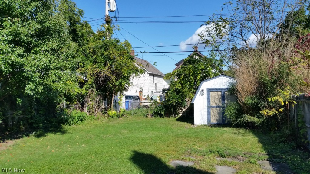 Chas & John Henritzes - Residential