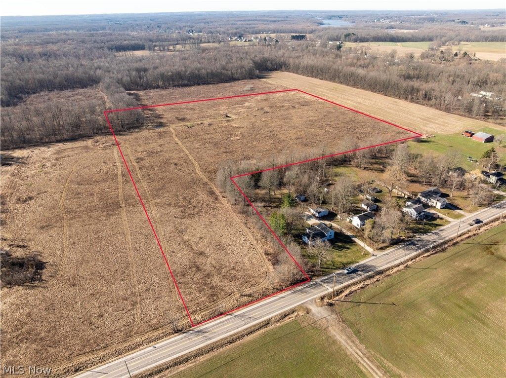 Photo of Waterloo Road, Atwater, OH 44201 (MLS # 5191339)