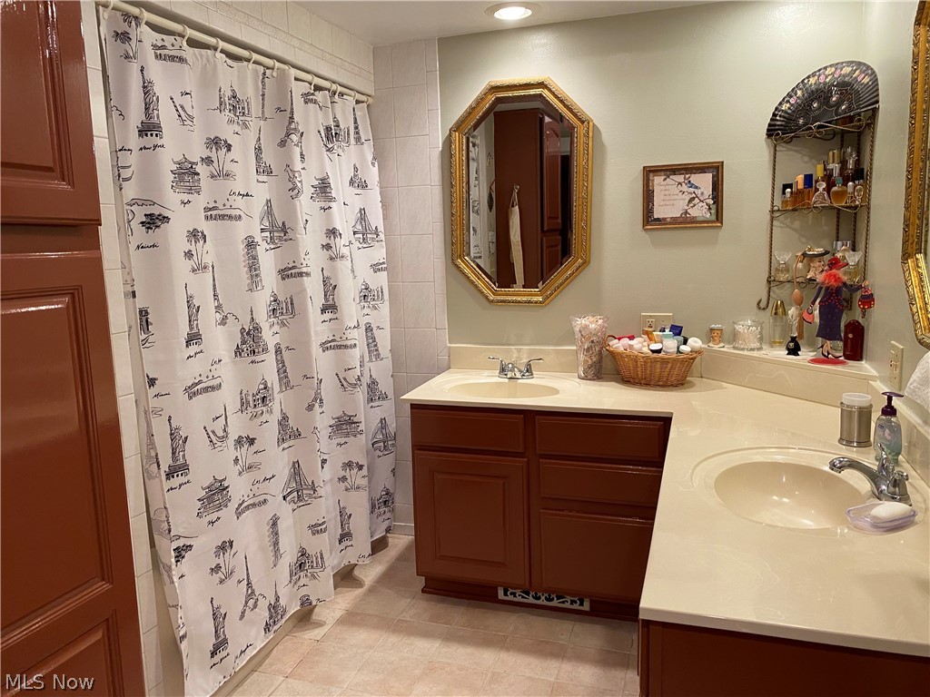 Warner - Residential