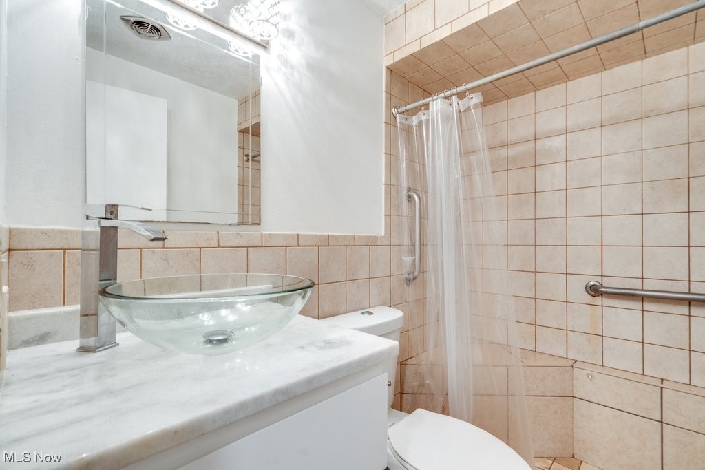 Parkview Common Condo - Residential