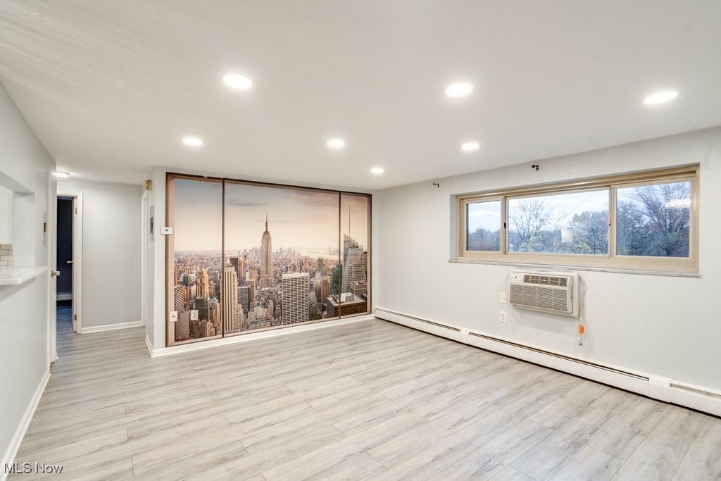 Parkview Common Condo - Residential