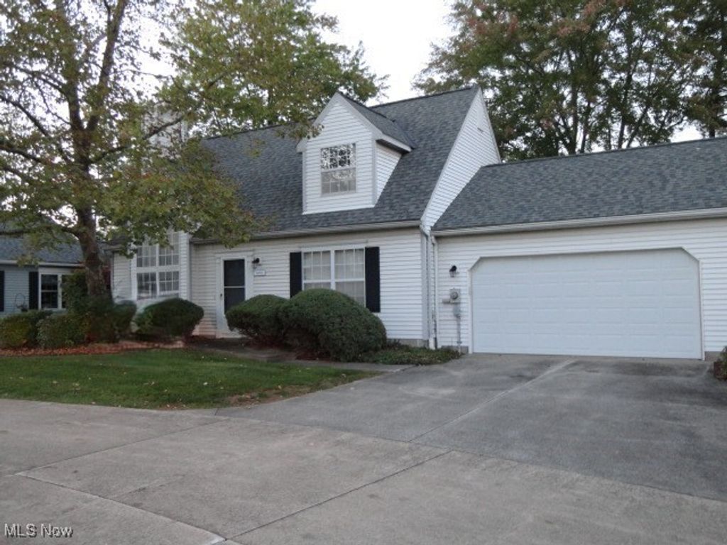 Photo of 14112 Settlers Way, Strongsville, OH 44149 (MLS # 5165133)