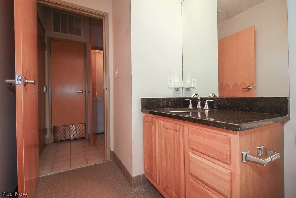 Fries & Schuele Condo - Residential Lease