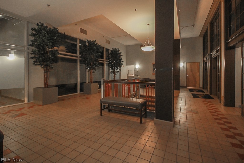 Fries & Schuele Condo - Residential Lease