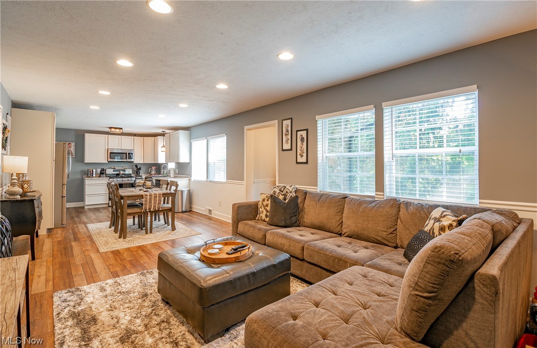 Rex Lake View - Residential