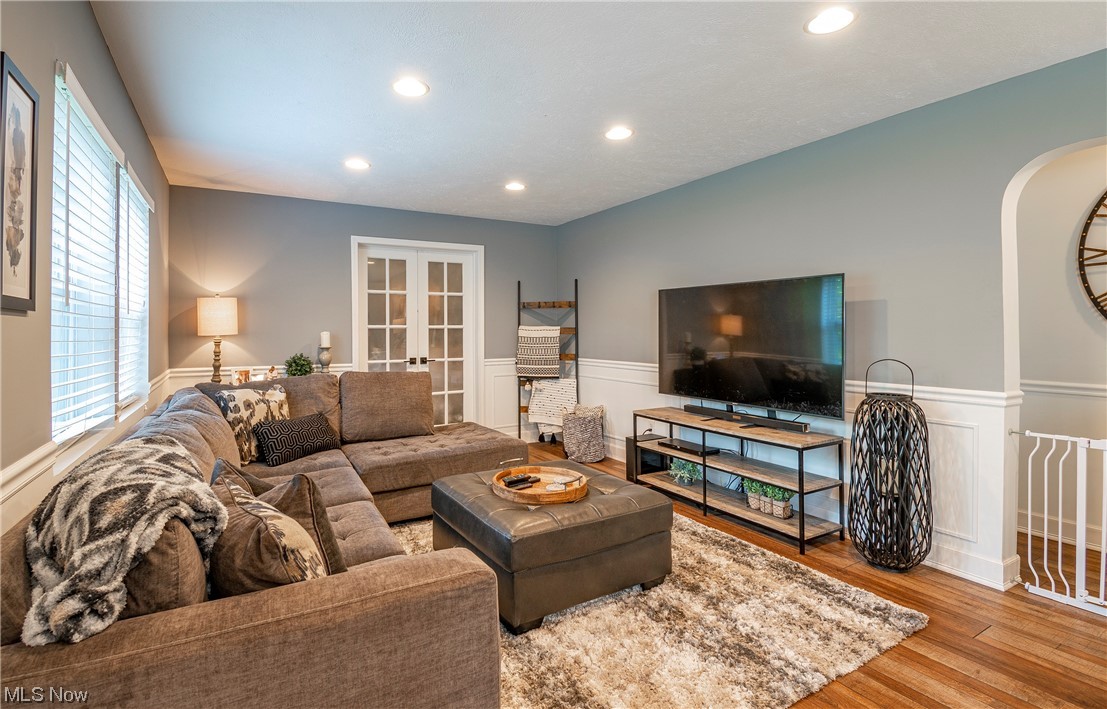 Rex Lake View - Residential