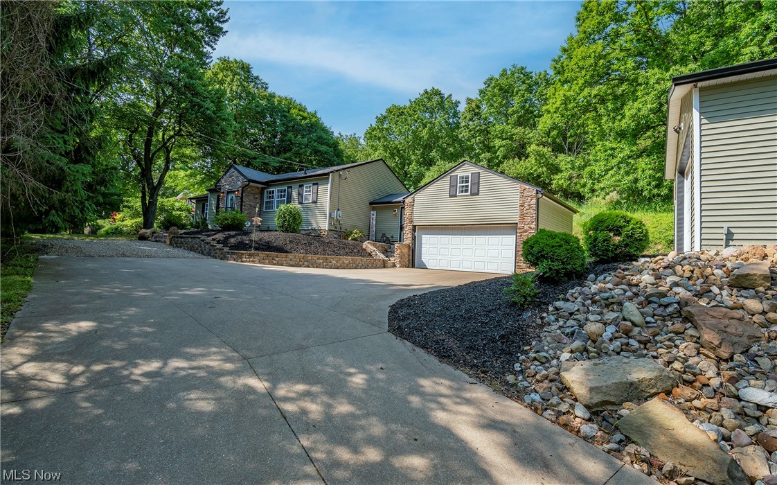 Rex Lake View - Residential