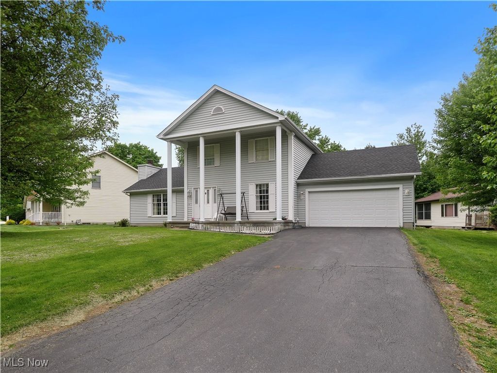 Photo of 7708 Buchanan Drive, Boardman, OH 44512 (MLS # 5163605)