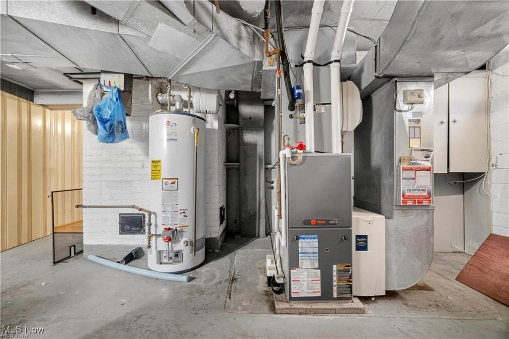 University Heights, Ohio 44118, United States, 3 Bedrooms Bedrooms, ,2 BathroomsBathrooms,Residential,Active,213678