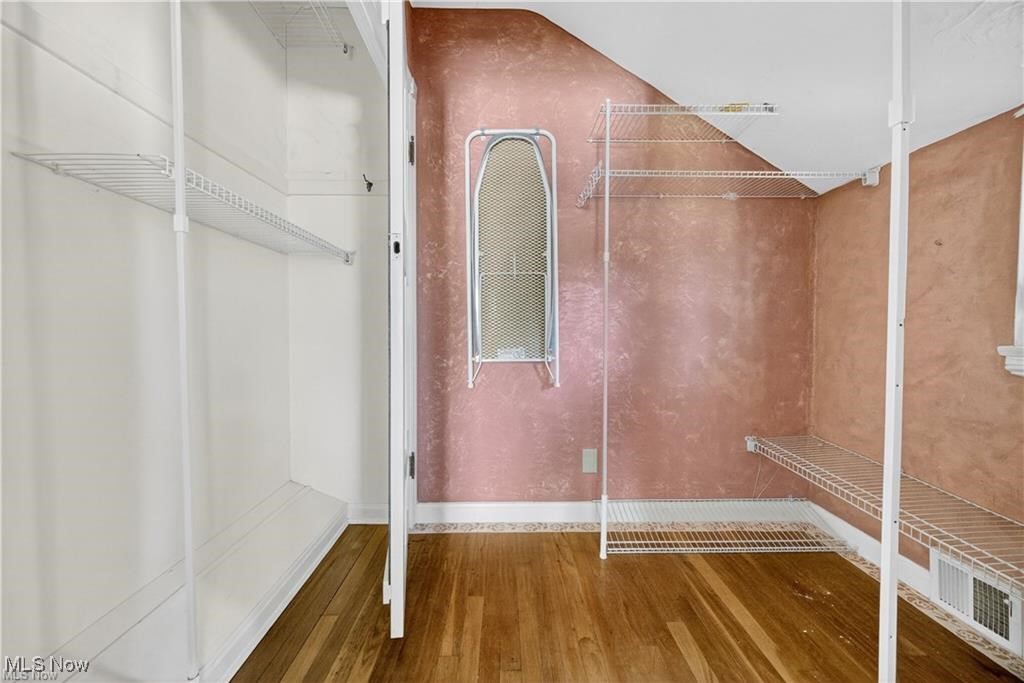 University Heights, Ohio 44118, United States, 3 Bedrooms Bedrooms, ,2 BathroomsBathrooms,Residential,Active,213678