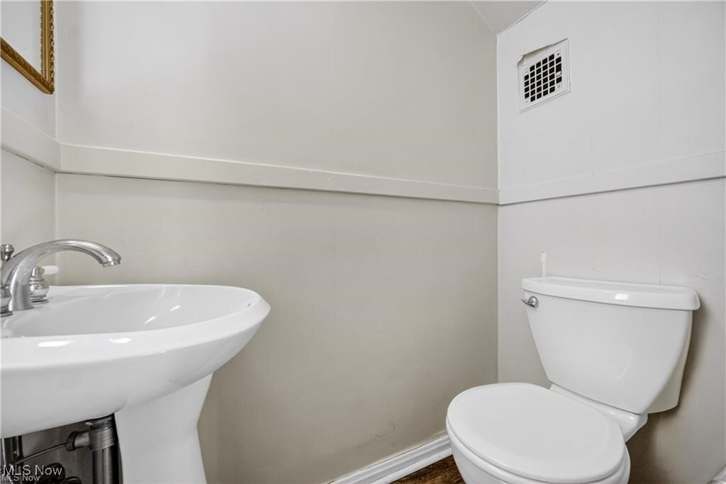 University Heights, Ohio 44118, United States, 3 Bedrooms Bedrooms, ,2 BathroomsBathrooms,Residential,Active,213678