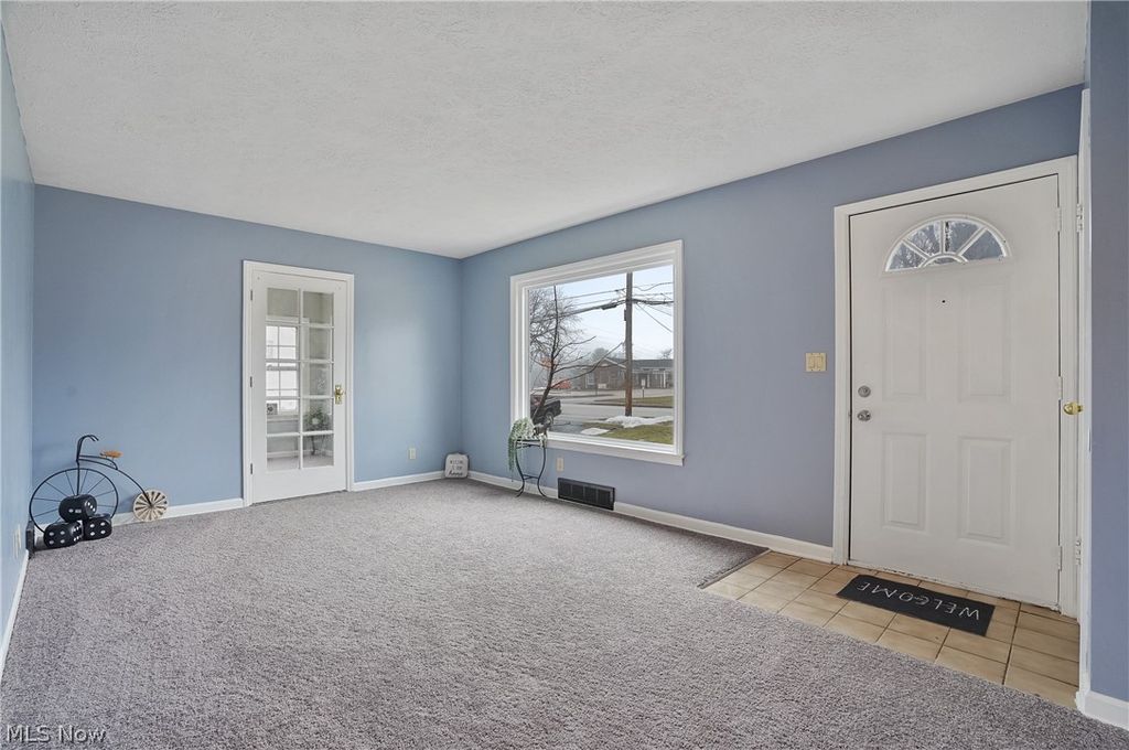 Photo of 410 Beryl Drive, Kent, OH 44240 (MLS # 5197019)