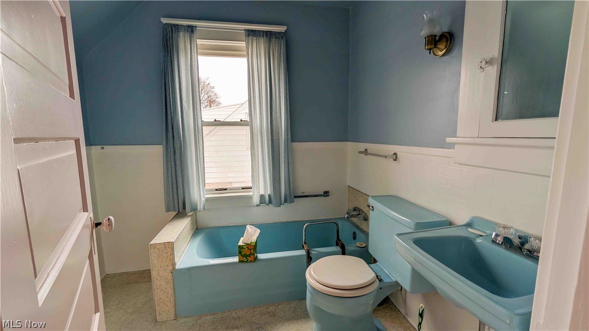 Ac Moss Sub - Residential