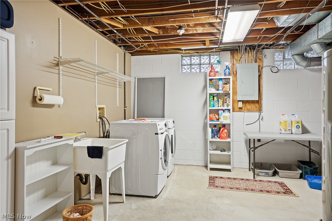 Shady Hollow Condo - Residential