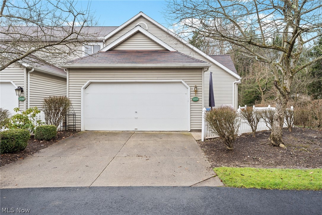 Shady Hollow Condo - Residential