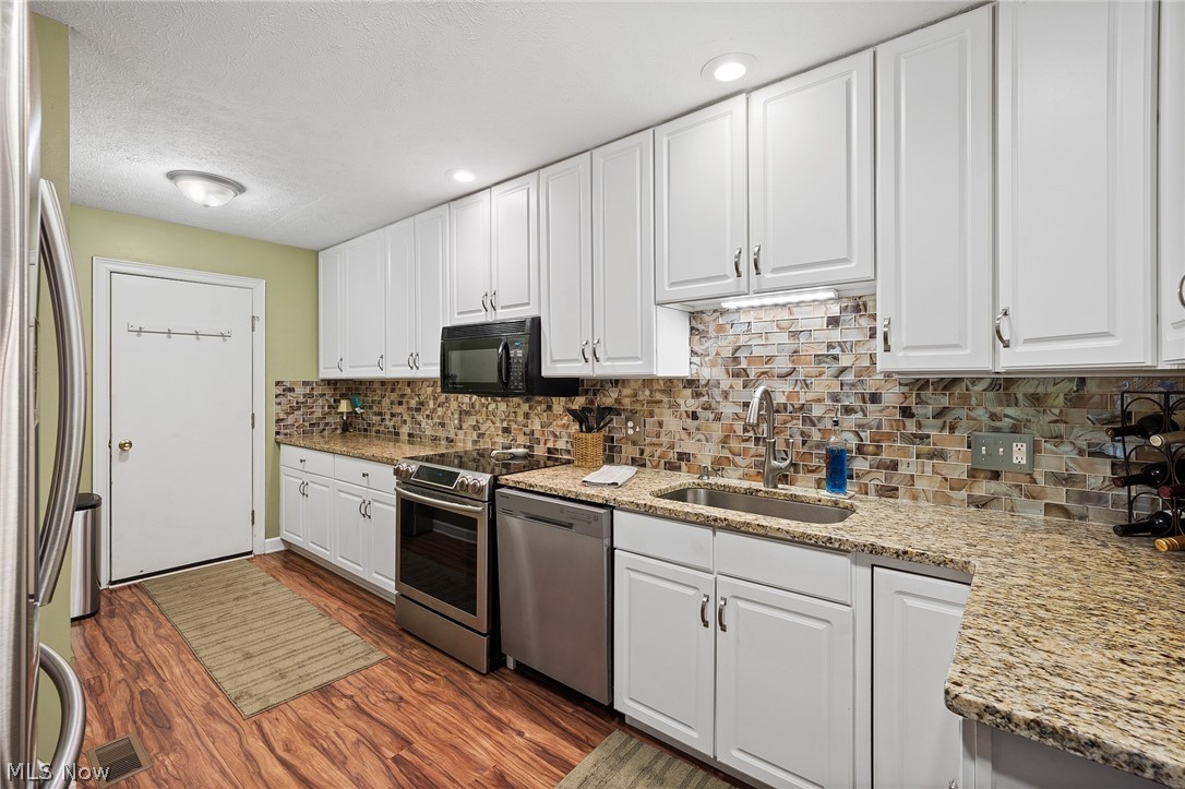 Shady Hollow Condo - Residential