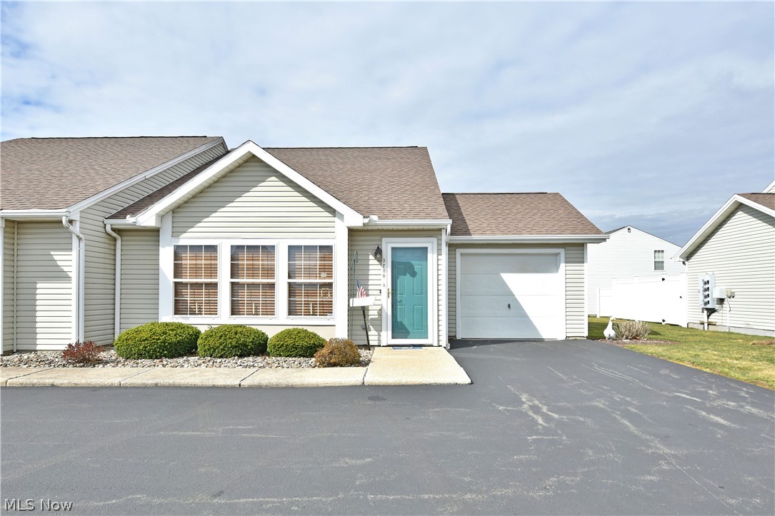 Welcome home to this meticulously kept Cortland residence, offering up its spacious two-story layout!
Set in an advantageous location close to local dining, shopping and parks alike, this beautiful residence
sits deep within a large development, showcasing its desirable end unit location complete with a new fenced
in corner patio. Inside, the two-bedroom layout has you feeling instantly comfortable with its clean,
casual setting. Tall ceilings overlook the upper loft space that makes an easy second bedroom, all
complete with its own private bath and walk in closet. The carpeted flooring continues through the
lower great room as the brick faced fireplace is adorned with a wood mantle. Natural light pours
through the trio of forward picture windows, illuminating the nearby dining area. The adjacent
countertop benefits from additional seating as piano black appliances stand out against the tiled
flooring. Down the main hall, laundry and utilities are located before a sec