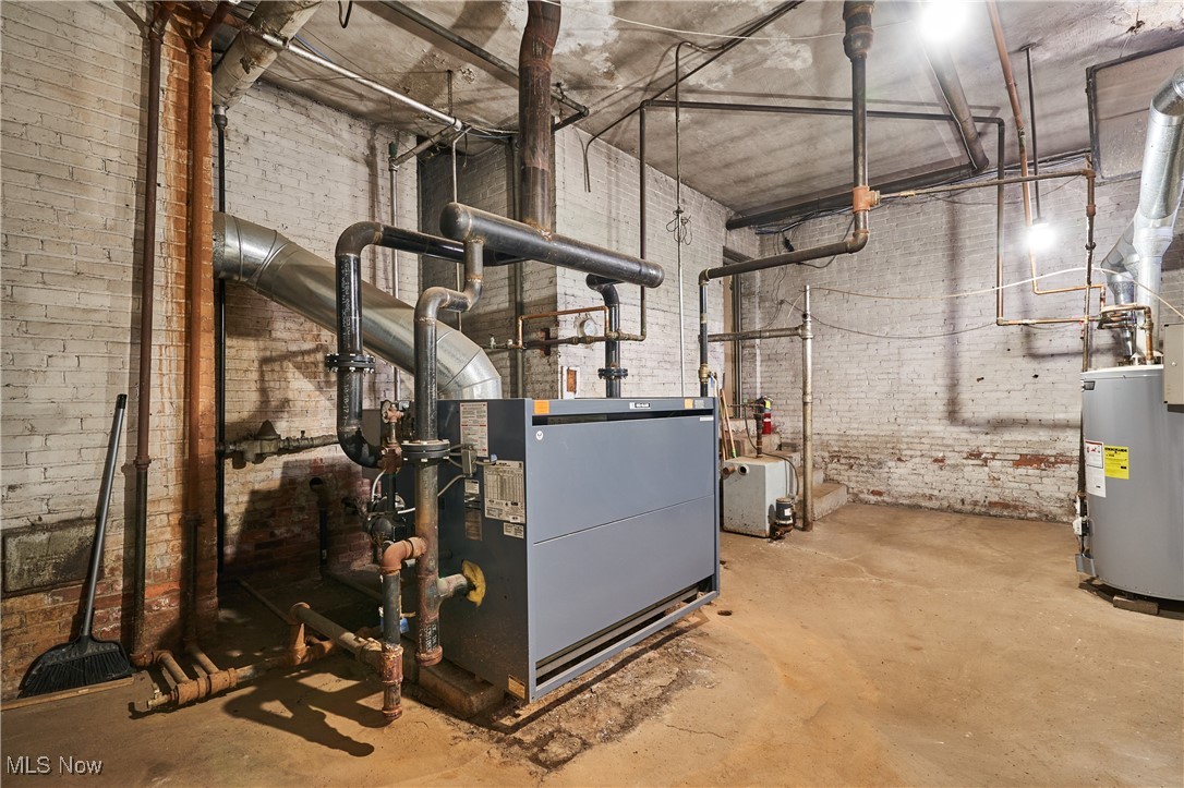 Cleveland, Ohio 44120, United States, ,Commercial,Contingent,32613