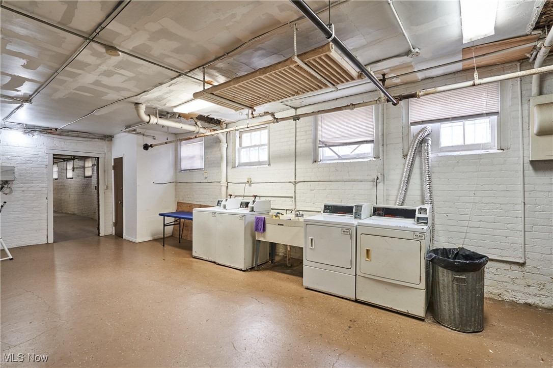 Cleveland, Ohio 44120, United States, ,Commercial,Contingent,32613