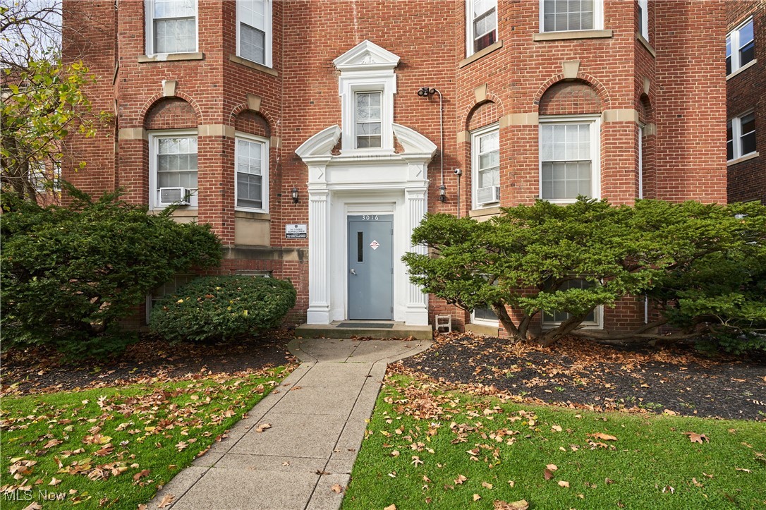 Cleveland, Ohio 44120, United States, ,Commercial,Contingent,32613