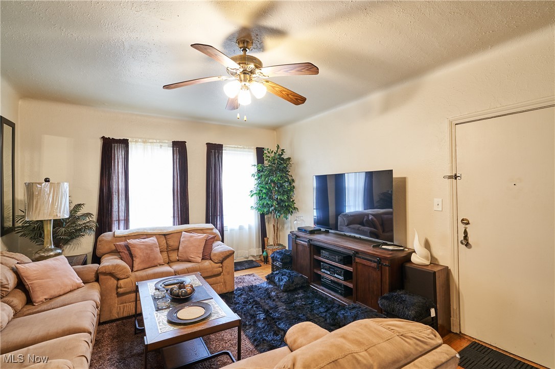 Cleveland, Ohio 44120, United States, ,Commercial,Contingent,32613