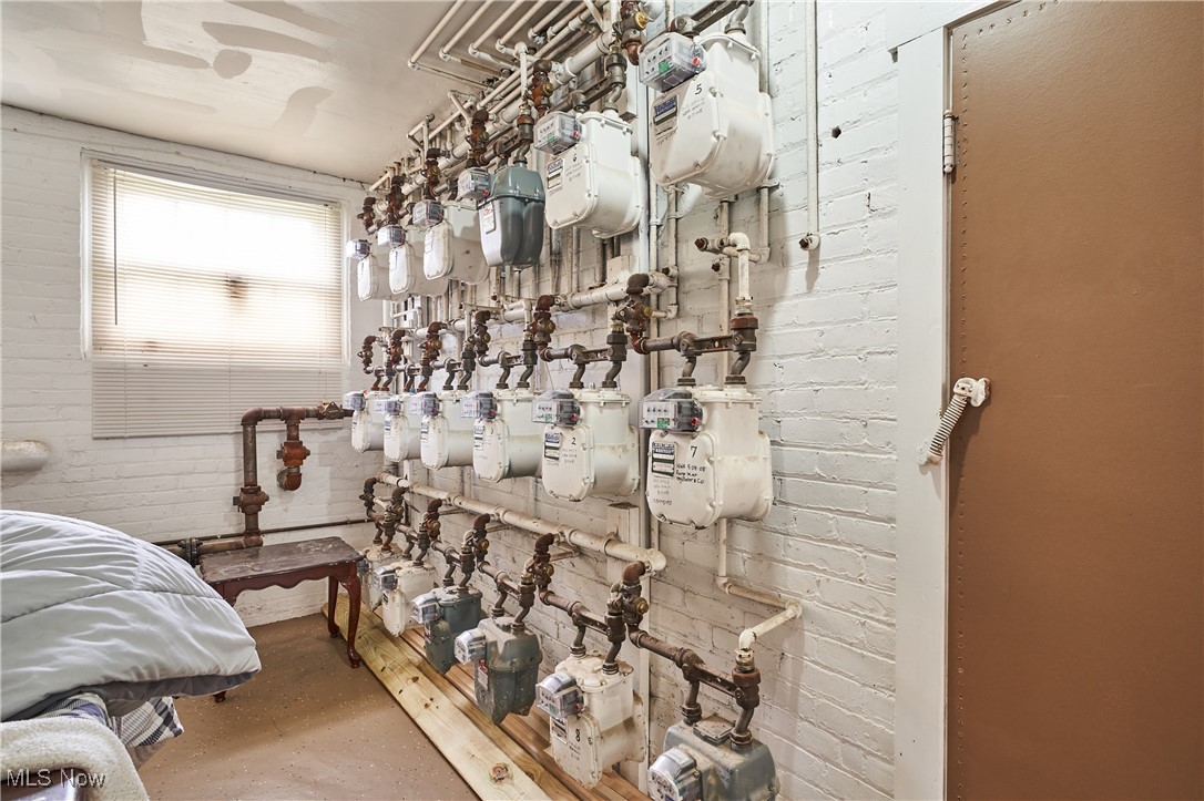 Cleveland, Ohio 44120, United States, ,Commercial,Contingent,32613