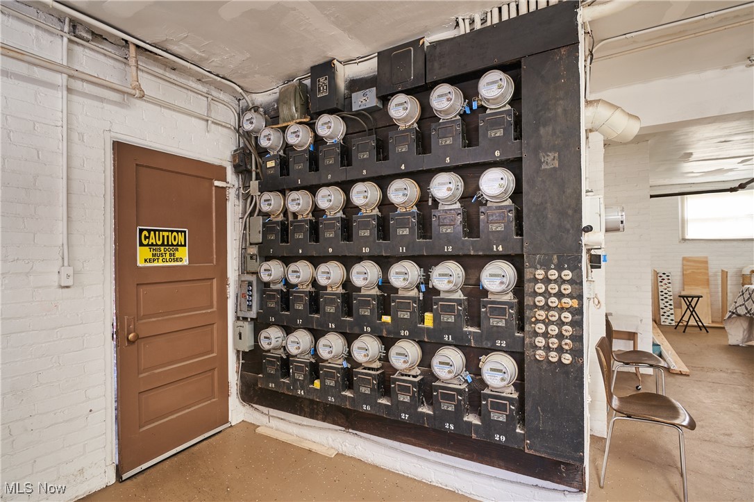 Cleveland, Ohio 44120, United States, ,Commercial,Contingent,32613