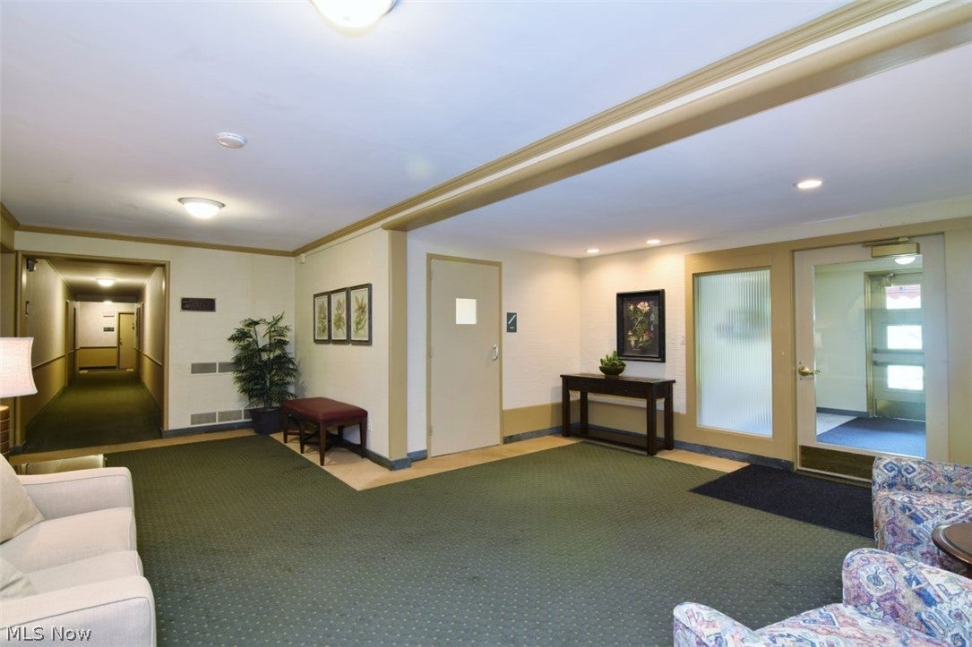 19201 Van Aken Boulevard 508