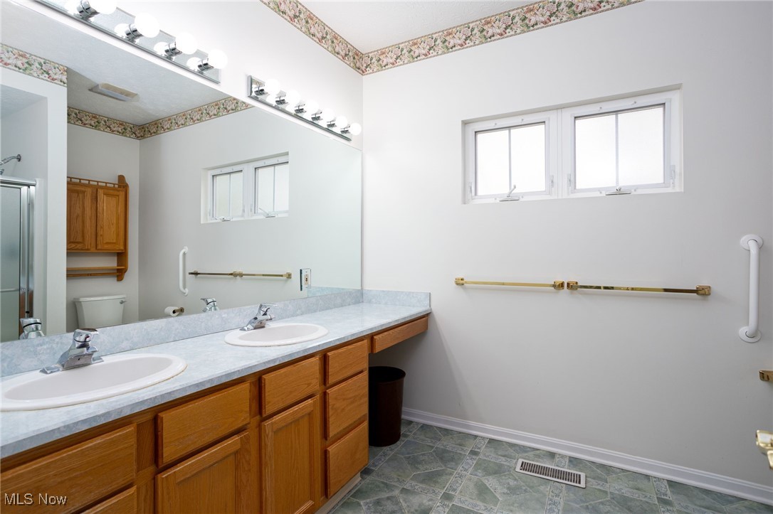 11235 Frederick Lane, Twinsburg, Ohio image 23