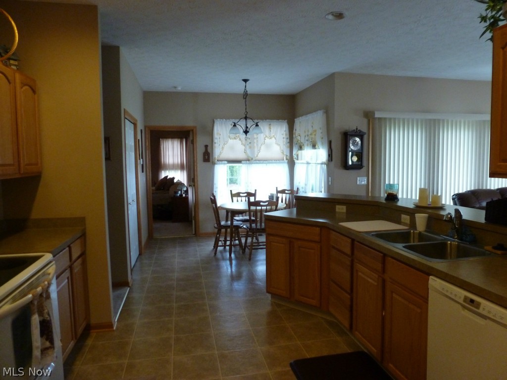 Chesapeake Condo Ph 01 - Residential