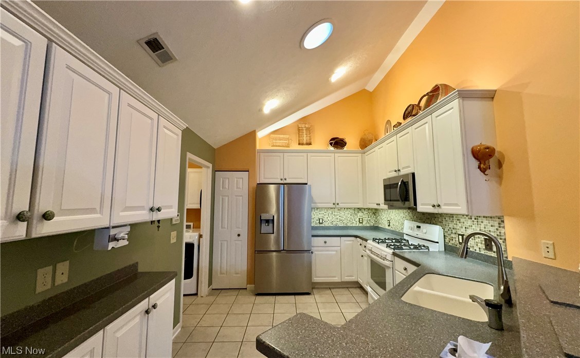 Villas/Hawthorn Woods Condo - Residential