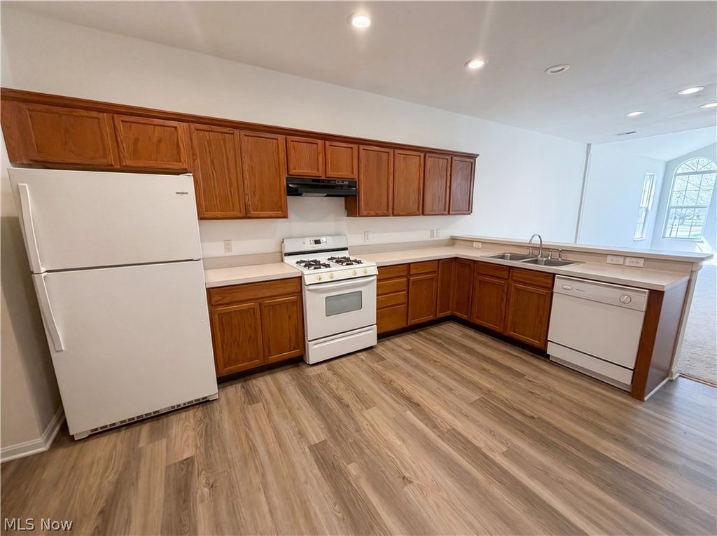 Photo of 554 Crossings Circle, Tallmadge, OH 44278 (MLS # 5198675)