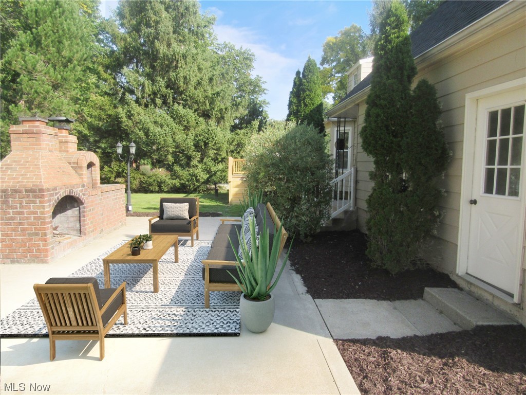 Bishop-White - Residential