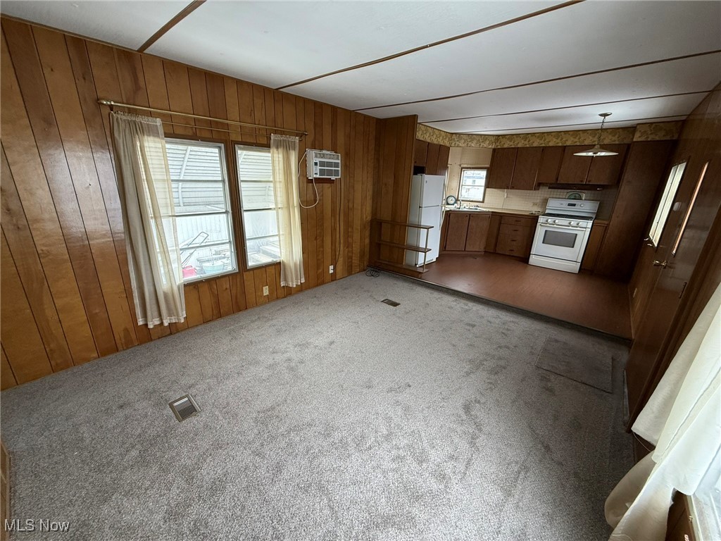 606 Karen Avenue, New Philadelphia, Ohio image 9