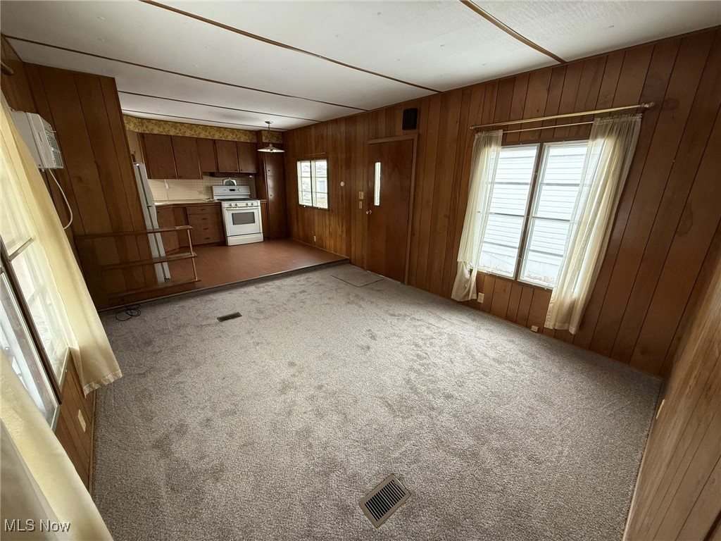 606 Karen Avenue, New Philadelphia, Ohio image 8