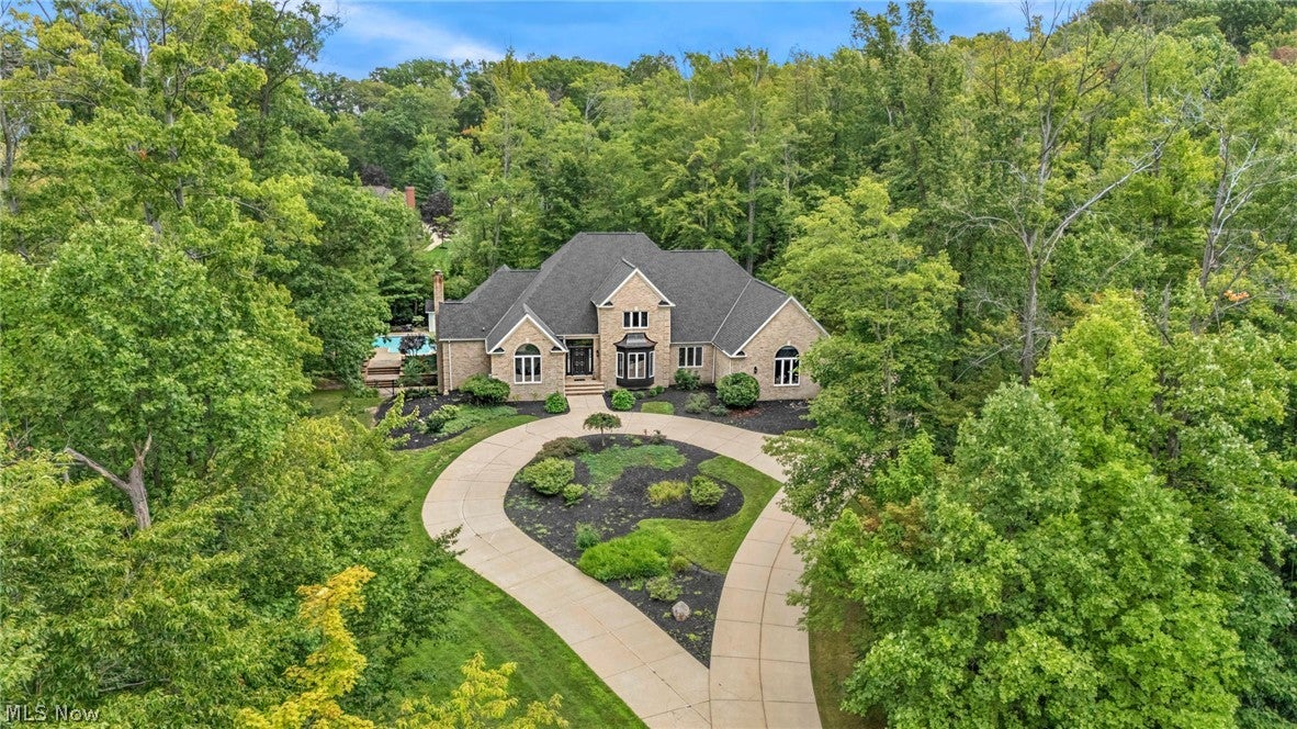 8215 Eagle Ridge Drive