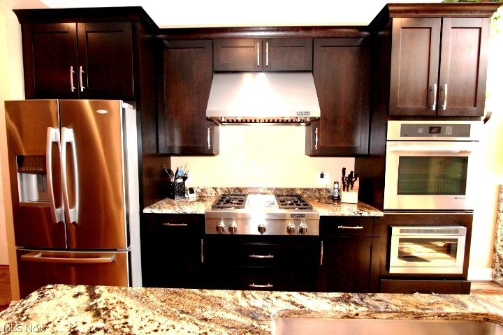 Beachcliff Row Condo - Residential