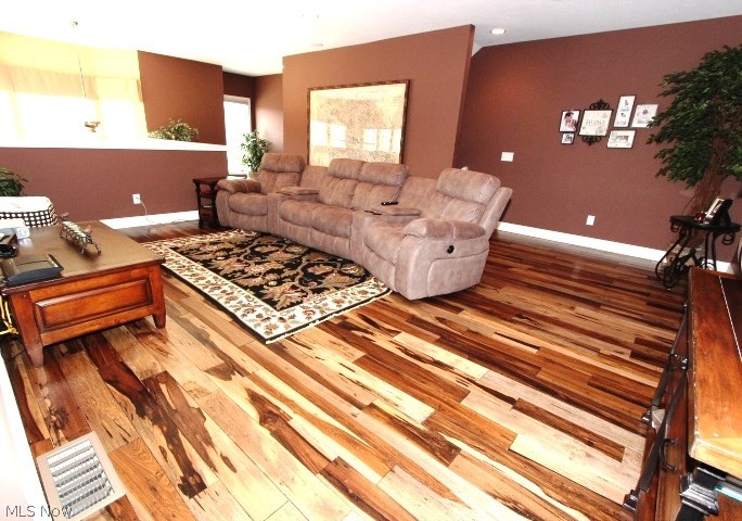 Beachcliff Row Condo - Residential