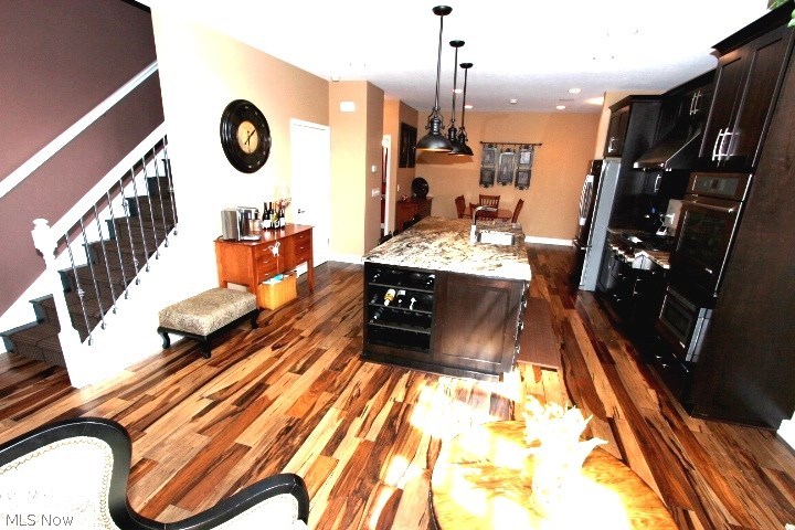 Beachcliff Row Condo - Residential