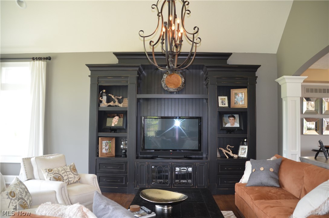 Signature of Solon - Residential